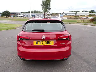 Used 2017 Fiat Tipo Lounge Red - Interior and Exterior details 8
