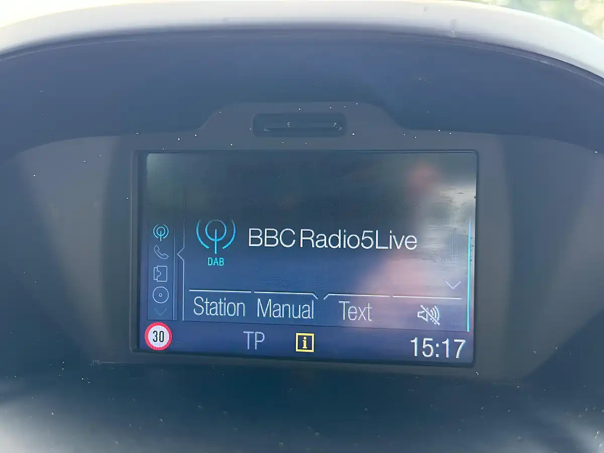 Used 2017 Ford B-Max Titanium Navigator Blue - Interior and Exterior details 16