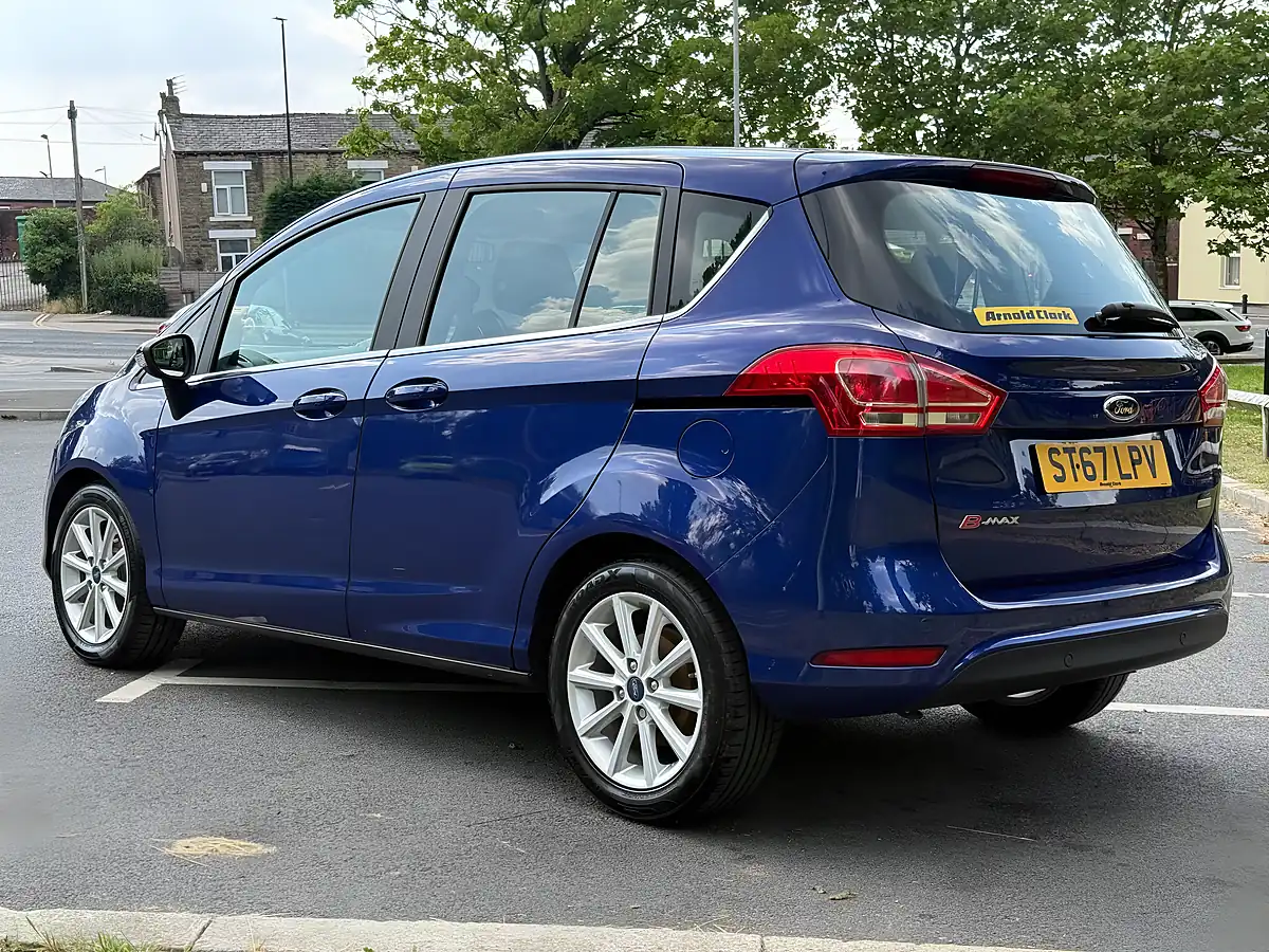 Used 2017 Ford B-Max Titanium Navigator Blue - Interior and Exterior details 5