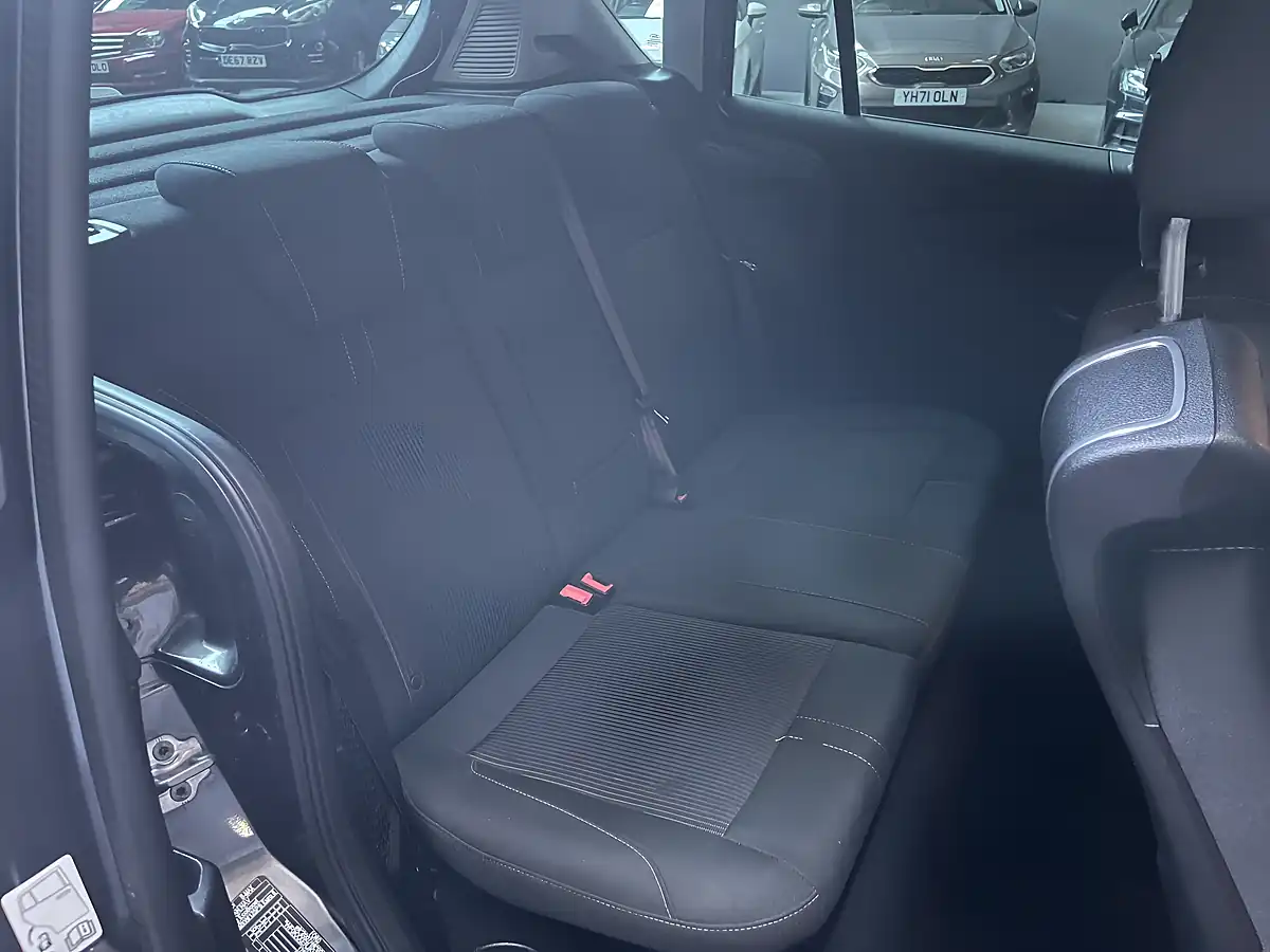 Used 2017 Ford B-Max Titanium Navigator Grey - Interior and Exterior details 13