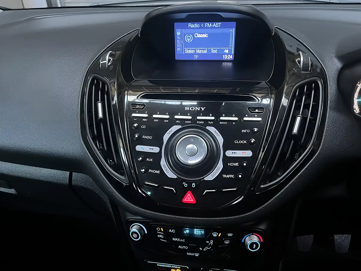 Used 2017 Ford B-Max Titanium Navigator Grey - Interior and Exterior details 15