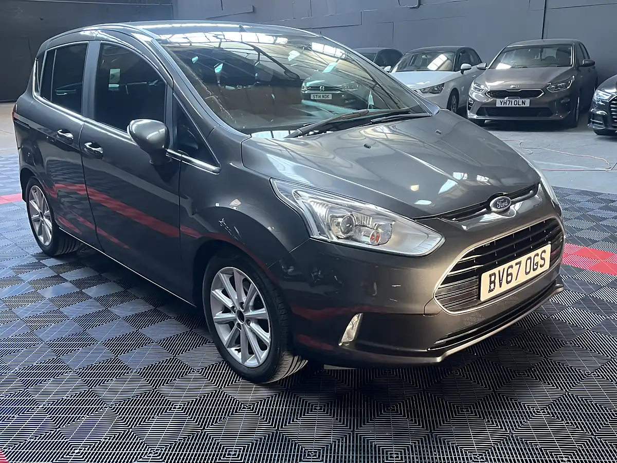 Used 2017 Ford B-Max Titanium Navigator Grey - Interior and Exterior details 3