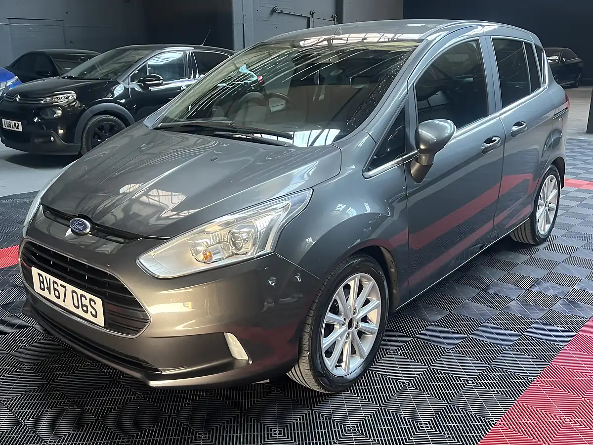 Used 2017 Ford B-Max Titanium Navigator Grey - Interior and Exterior details 4