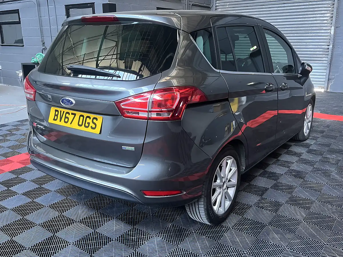 Used 2017 Ford B-Max Titanium Navigator Grey - Interior and Exterior details 9