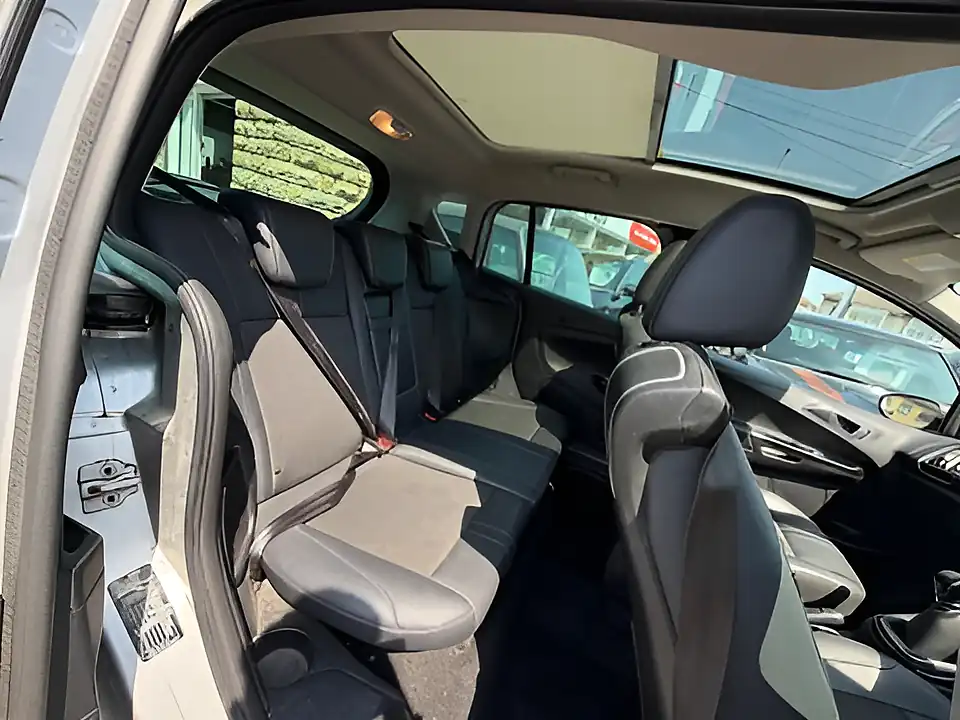 Used 2017 Ford B-Max Titanium X Navigator Moondust Silver - Interior and Exterior details 10
