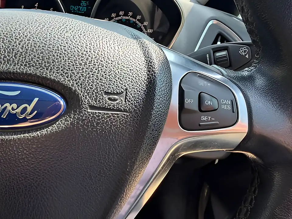 Used 2017 Ford B-Max Titanium X Navigator Moondust Silver - Interior and Exterior details 12