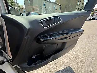 Used 2017 Ford B-Max Titanium X Navigator Moondust Silver - Interior and Exterior details 13
