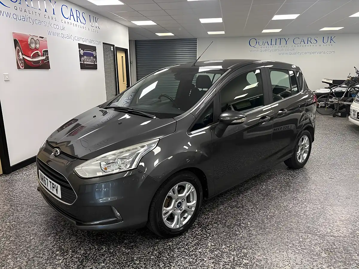 Used 2017 Ford B-Max Zetec Navigator Grey - Front View
