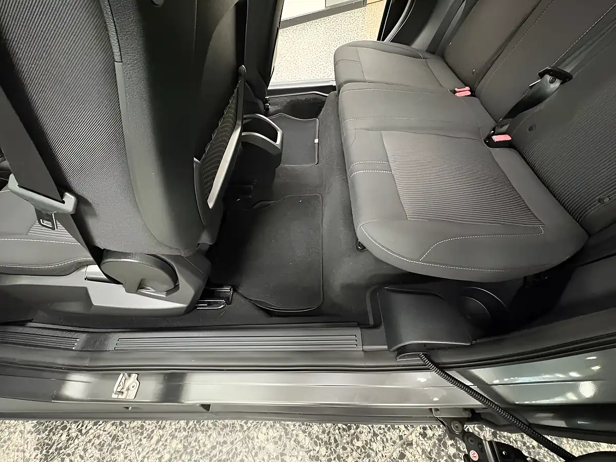 Used 2017 Ford B-Max Zetec Navigator Grey - Interior and Exterior details 15