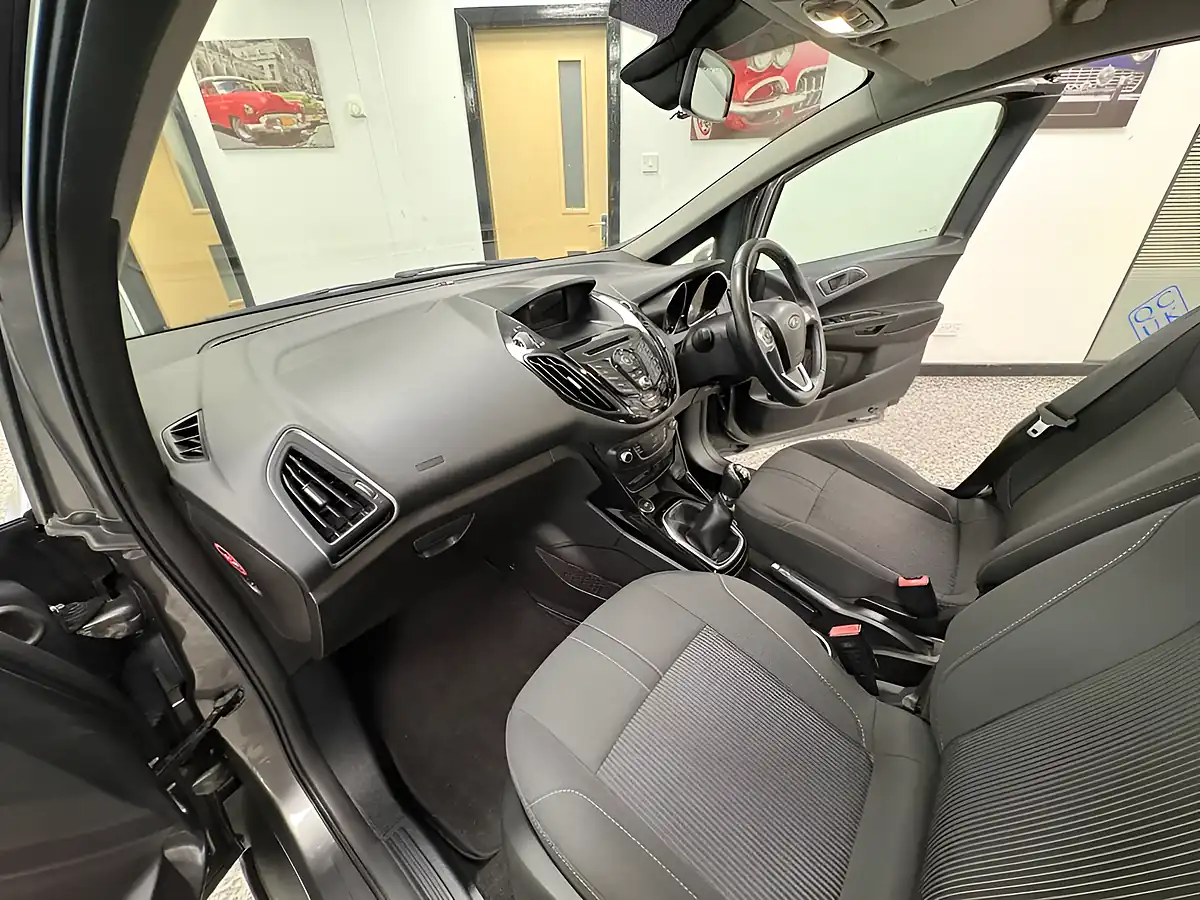 Used 2017 Ford B-Max Zetec Navigator Grey - Interior and Exterior details 16