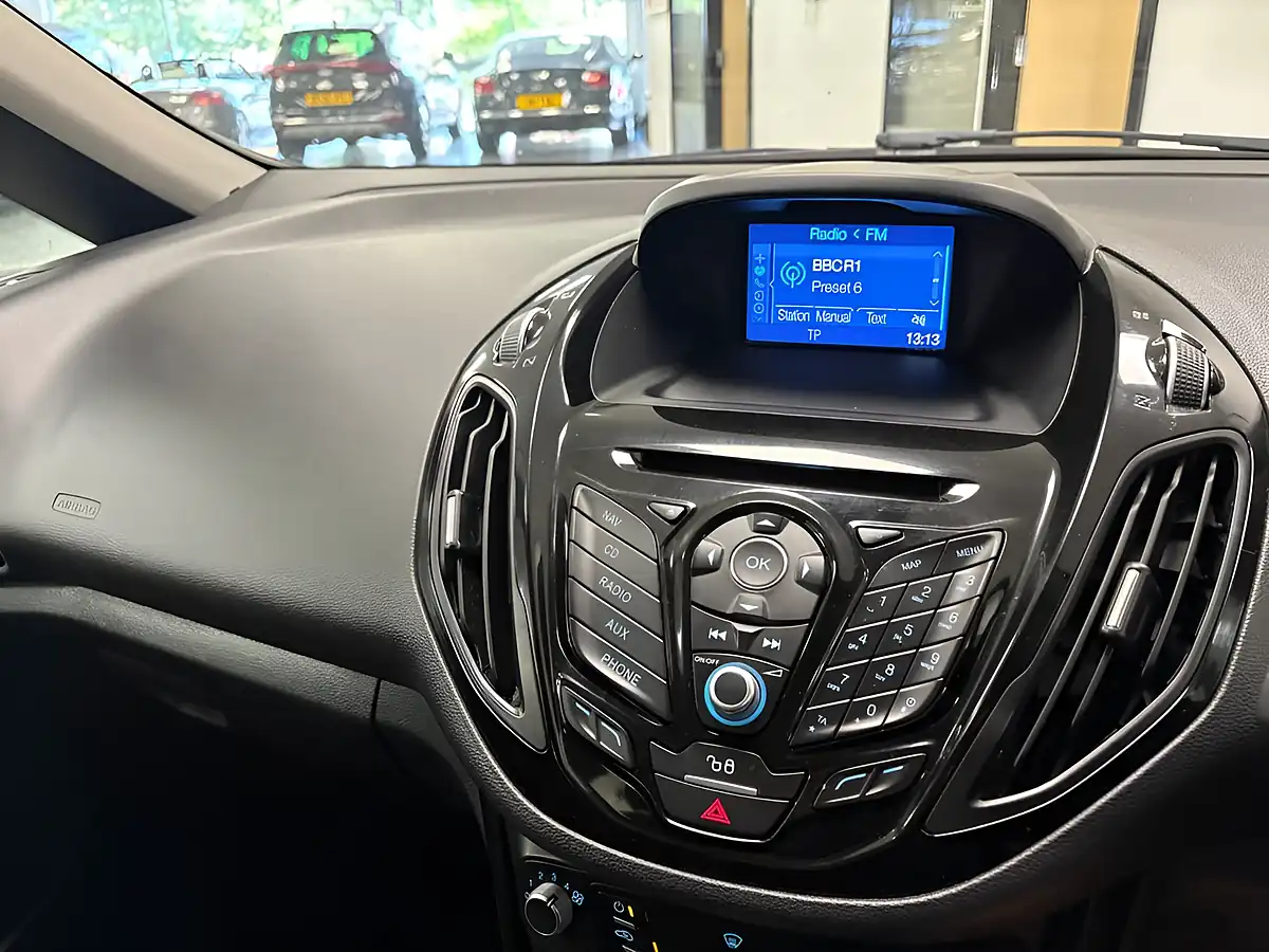 Used 2017 Ford B-Max Zetec Navigator Grey - Interior and Exterior details 19