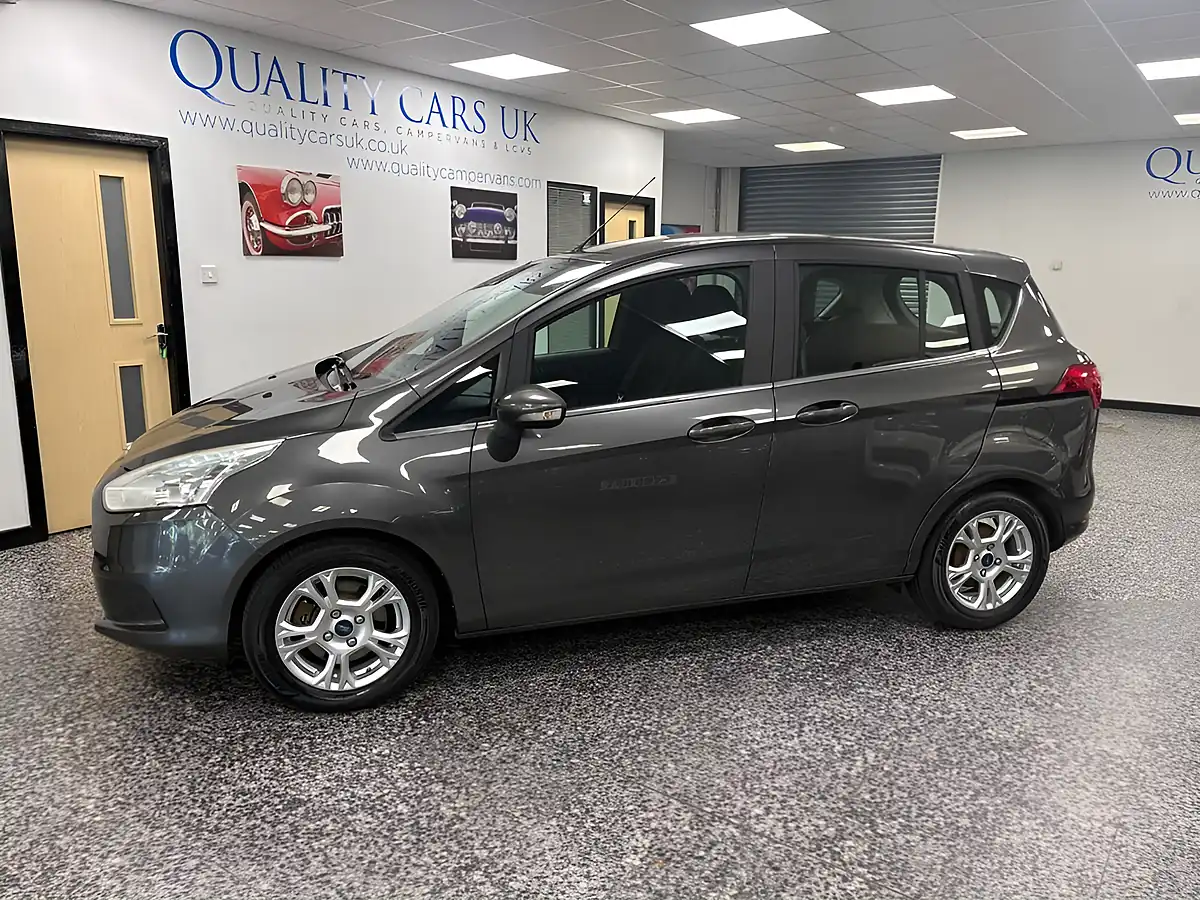 Used 2017 Ford B-Max Zetec Navigator Grey - Interior and Exterior details 3