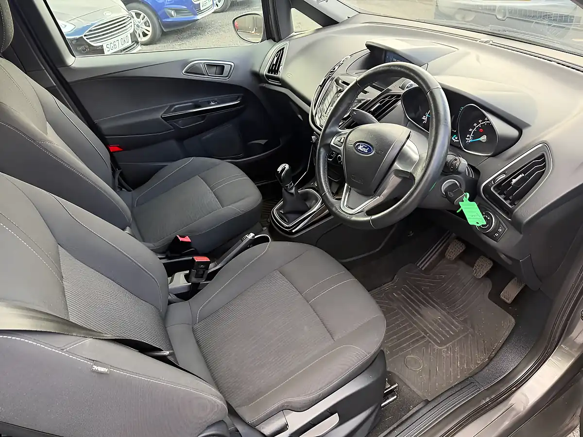 Used 2017 Ford B-Max Zetec Navigator Grey - Interior and Exterior details 12