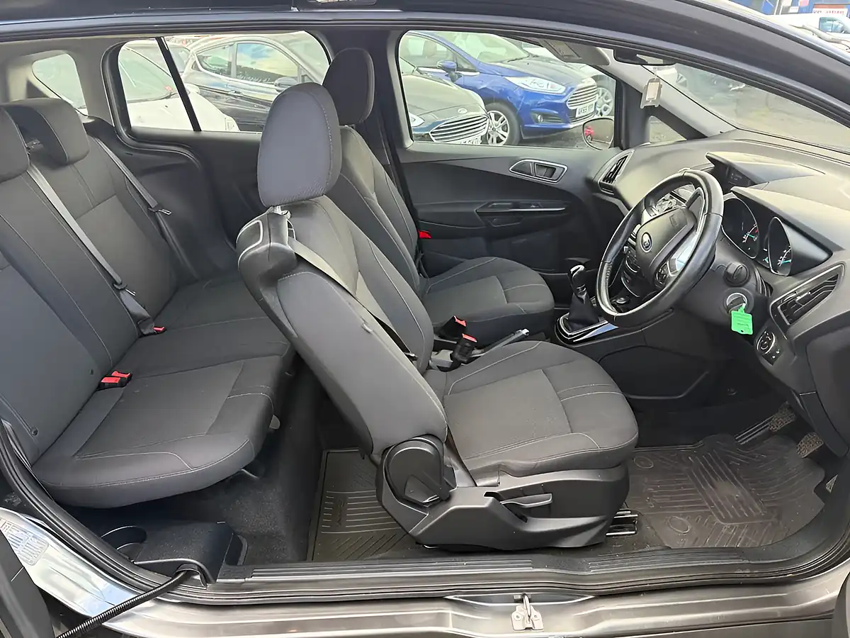 Used 2017 Ford B-Max Zetec Navigator Grey - Interior and Exterior details 14
