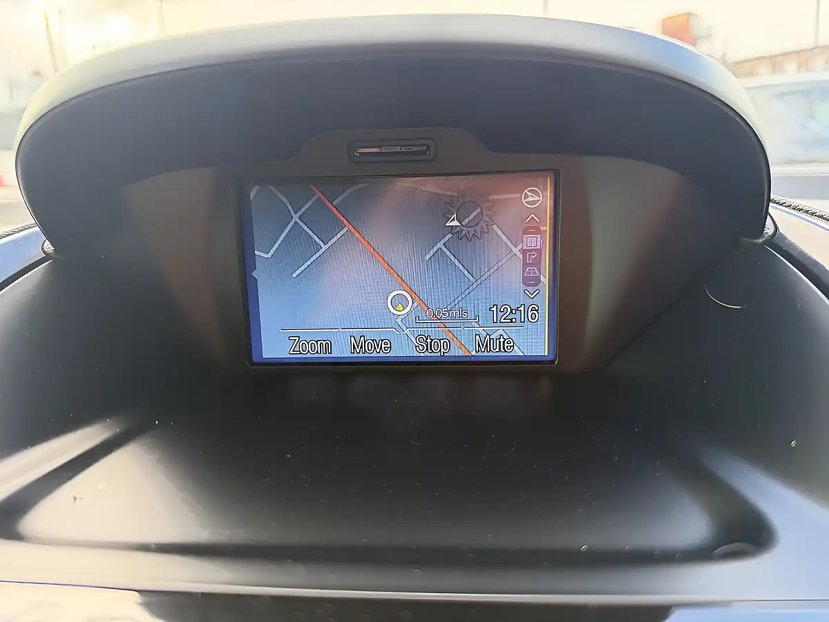Used 2017 Ford B-Max Zetec Navigator Grey - Interior and Exterior details 9