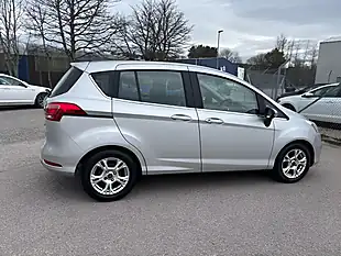 Used 2017 Ford B-Max Zetec Navigator Silver - Interior and Exterior details 11