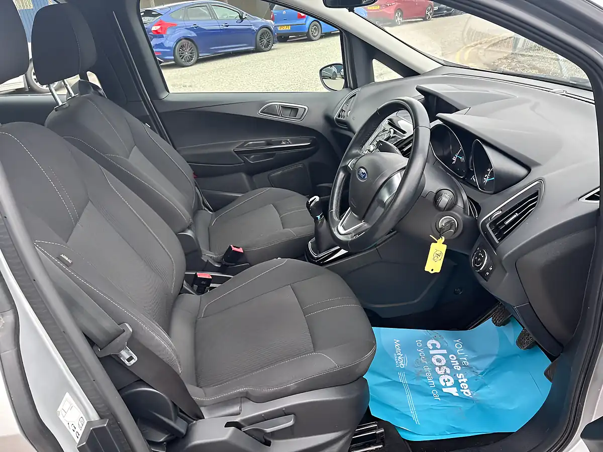Used 2017 Ford B-Max Zetec Navigator Silver - Interior and Exterior details 2