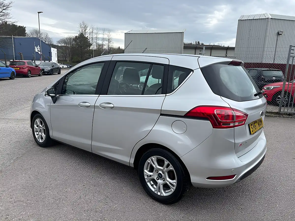 Used 2017 Ford B-Max Zetec Navigator Silver - Interior and Exterior details 7