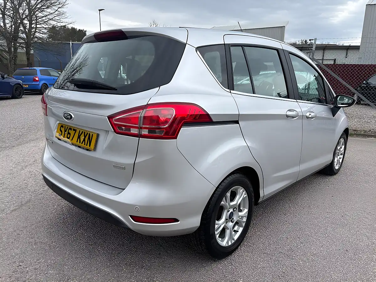 Used 2017 Ford B-Max Zetec Navigator Silver - Interior and Exterior details 9
