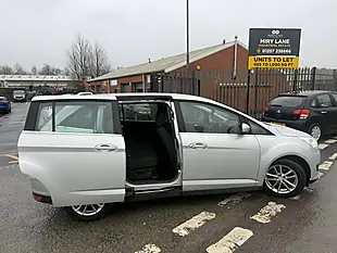 Used 2017 Ford C Max 7 Seater - Interior and Exterior details 3