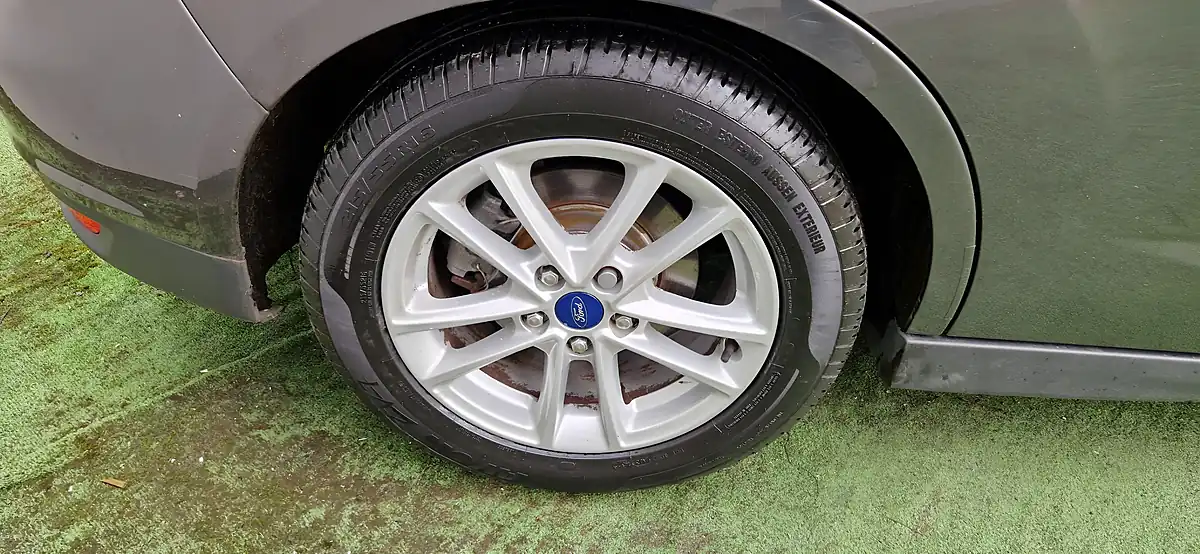 Used 2017 Ford C-Max Zetec Grey - Interior and Exterior details 11