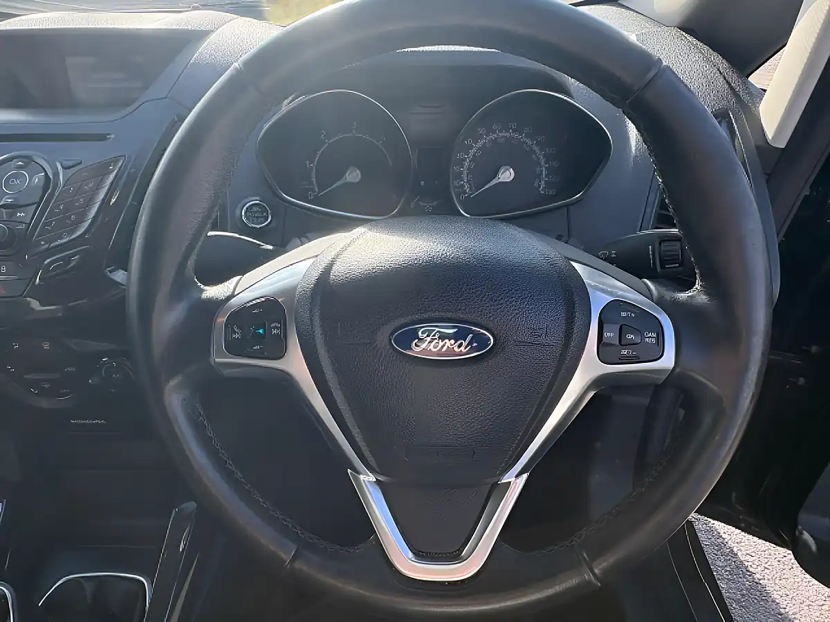 Used 2017 Ford Ecosport Titanium Black - Interior and Exterior details 14