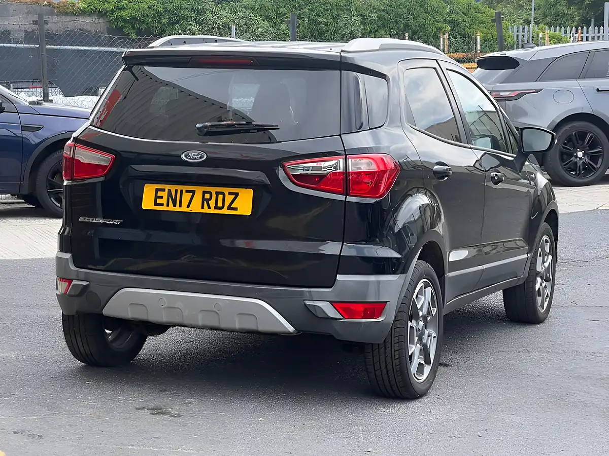 Used 2017 Ford Ecosport Titanium Black - Interior and Exterior details 4