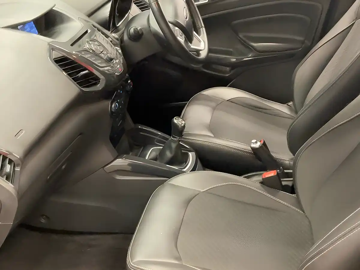 Used 2017 Ford Ecosport Titanium Black - Interior and Exterior details 6