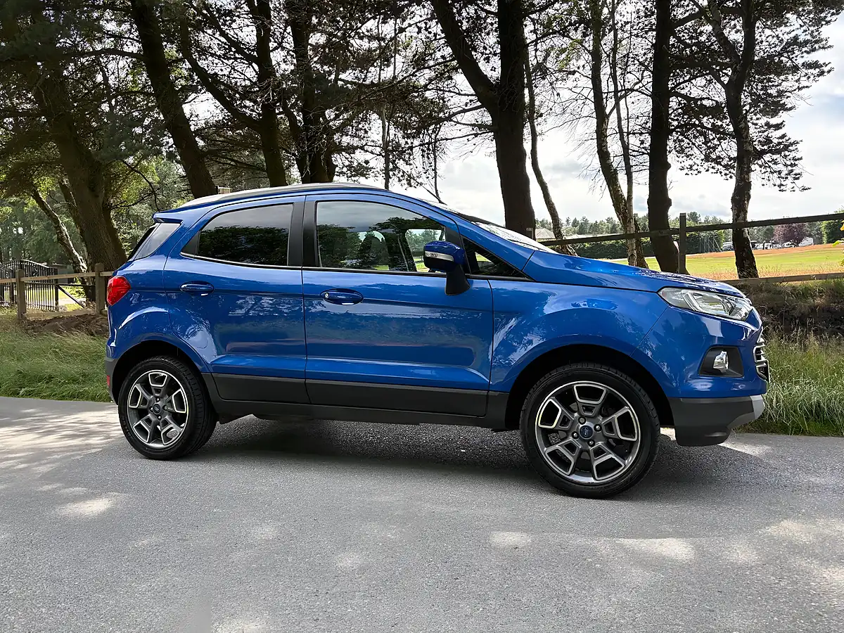Used 2017 Ford Ecosport Titanium Blue - Interior and Exterior details 3