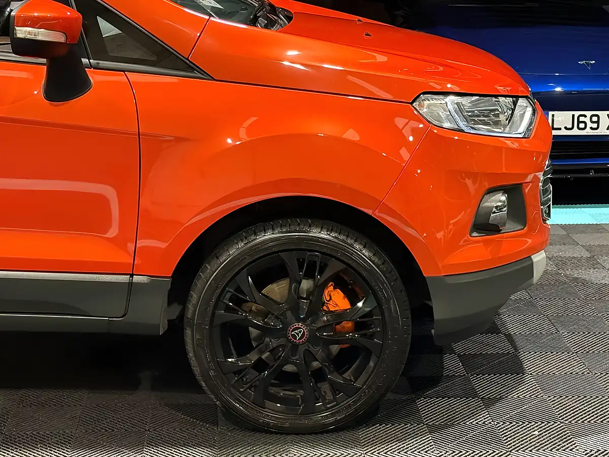 Used 2017 Ford Ecosport Titanium Red - Interior and Exterior details 10