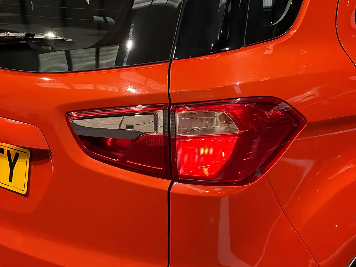 Used 2017 Ford Ecosport Titanium Red - Interior and Exterior details 11