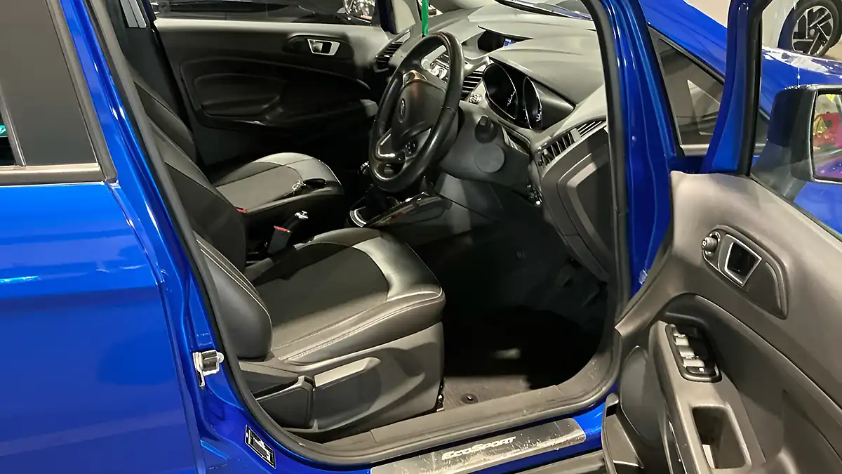 Used 2017 Ford Ecosport Titanium S Blue - Interior and Exterior details 11