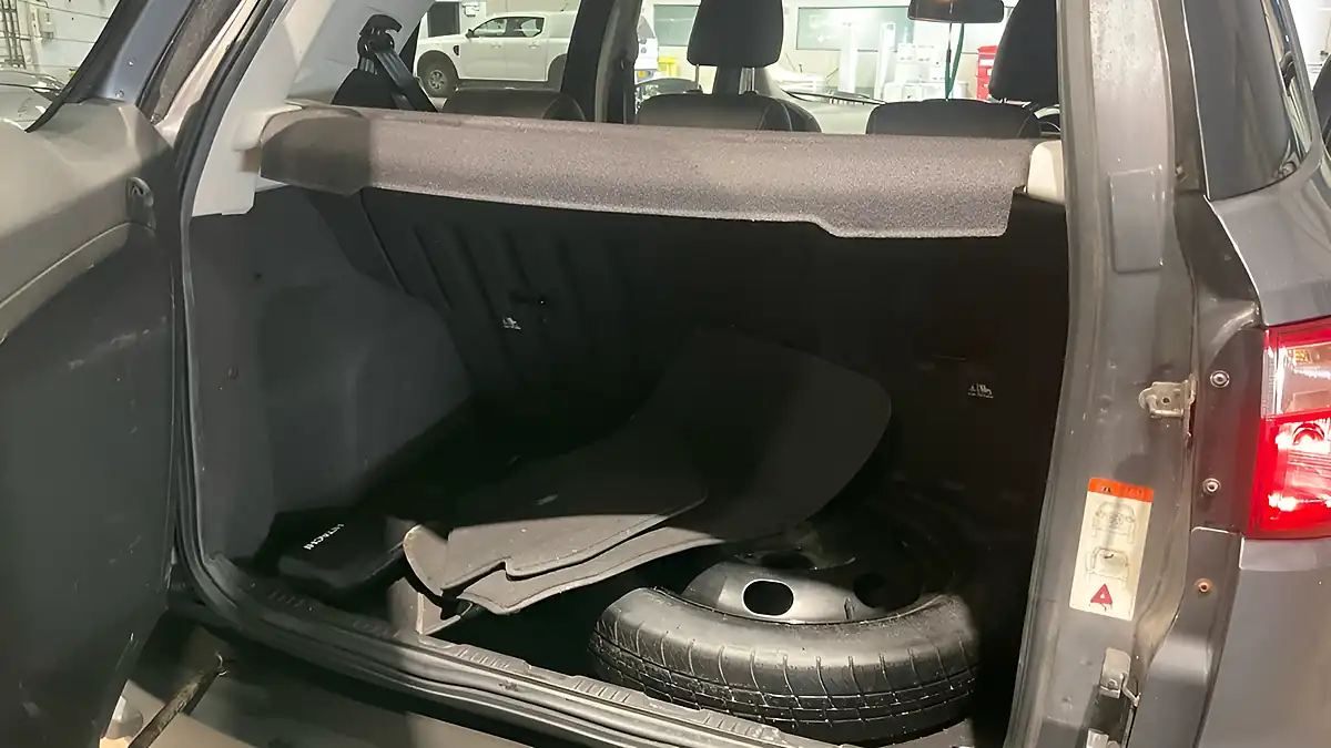 Used 2017 Ford Ecosport Titanium S Grey - Interior and Exterior details 9