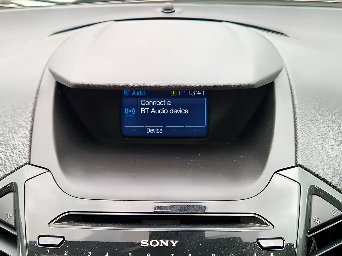 Used 2017 Ford Ecosport Titanium S White - Interior and Exterior details 17
