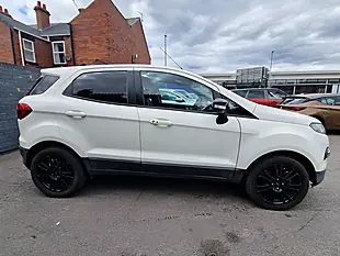 Used 2017 Ford Ecosport Titanium S White - Interior and Exterior details 7