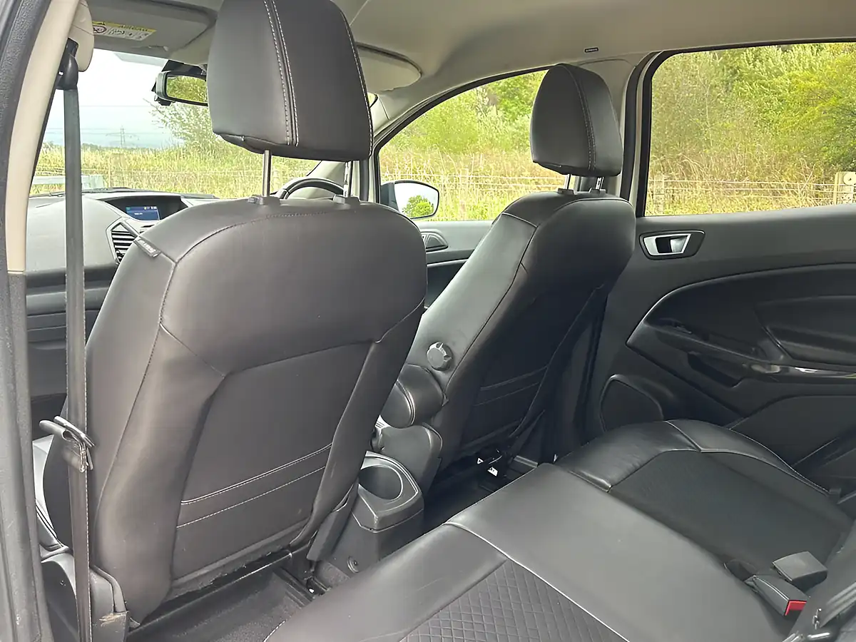 Used 2017 Ford Ecosport Titanium S White - Interior and Exterior details 18