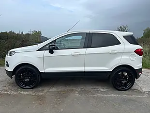 Used 2017 Ford Ecosport Titanium S White - Interior and Exterior details 5