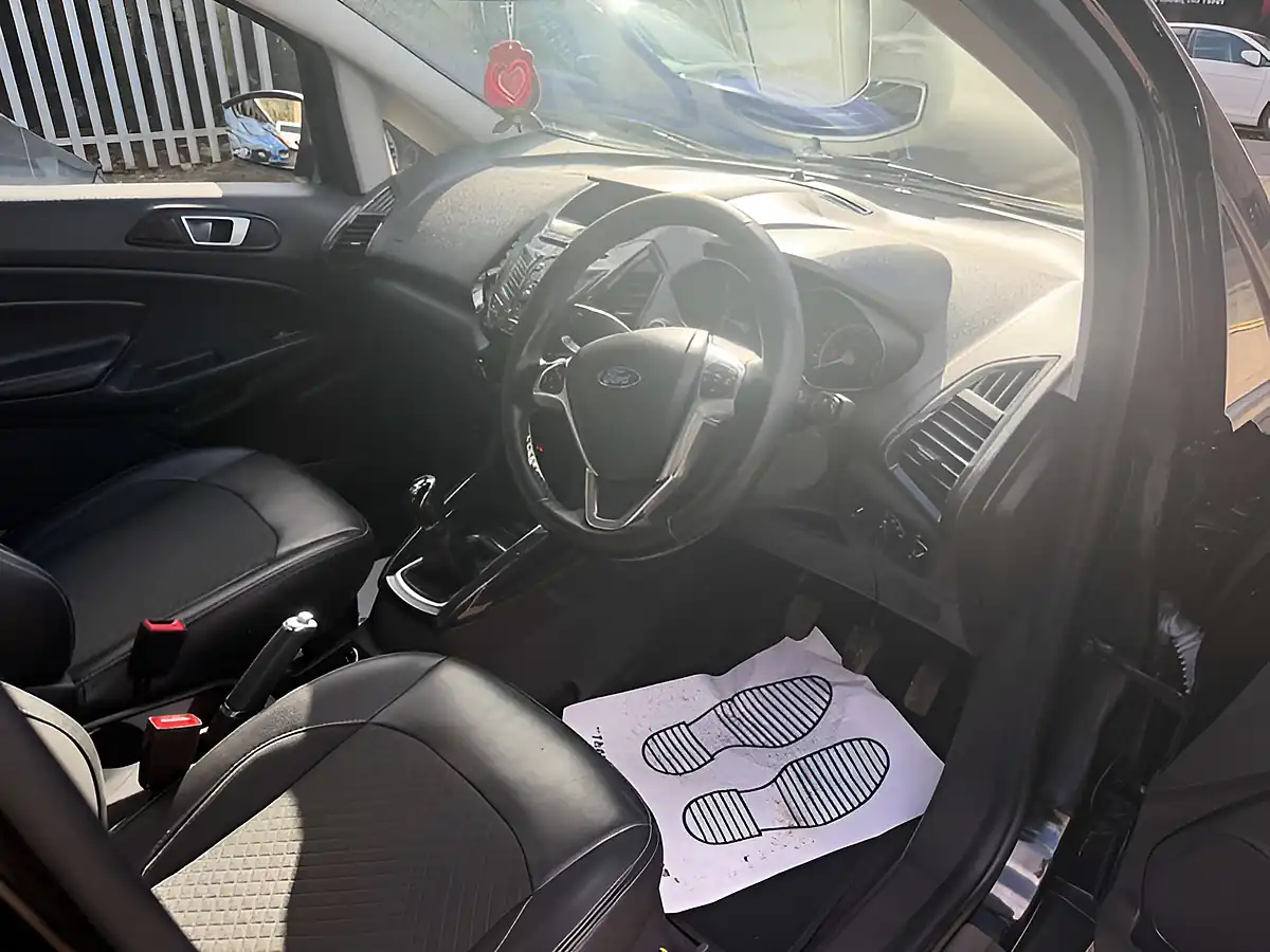 Used 2017 Ford Ecosport Titanium T Black - Interior and Exterior details 16