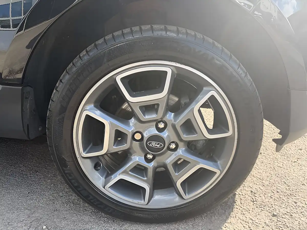 Used 2017 Ford Ecosport Titanium T Black - Interior and Exterior details 9