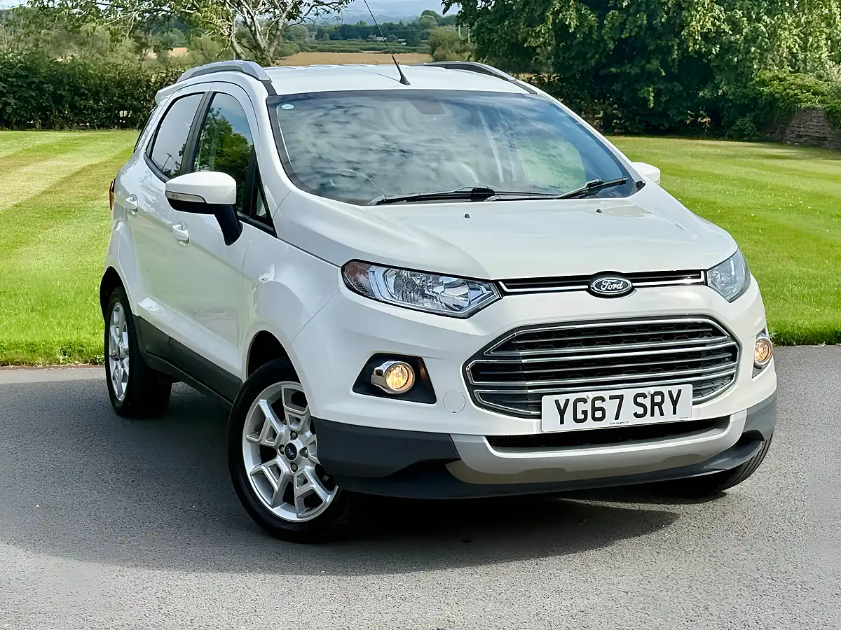 Used 2017 Ford Ecosport Titanium White - Front View