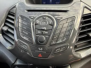 Used 2017 Ford Ecosport Titanium White - Interior and Exterior details 13