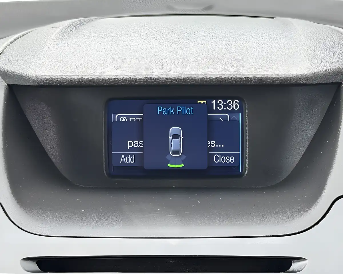 Used 2017 Ford Ecosport Zetec White - Interior and Exterior details 17