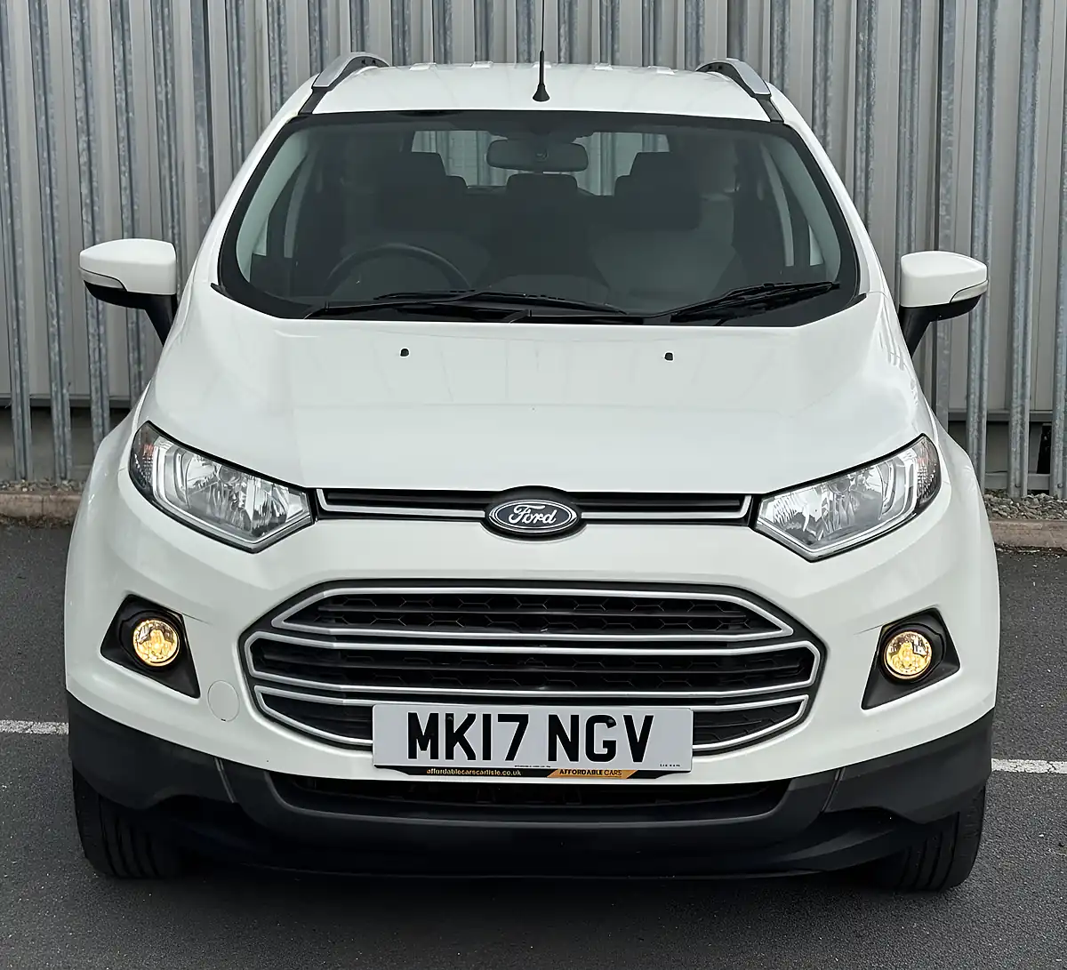 Used 2017 Ford Ecosport Zetec White - Interior and Exterior details 3