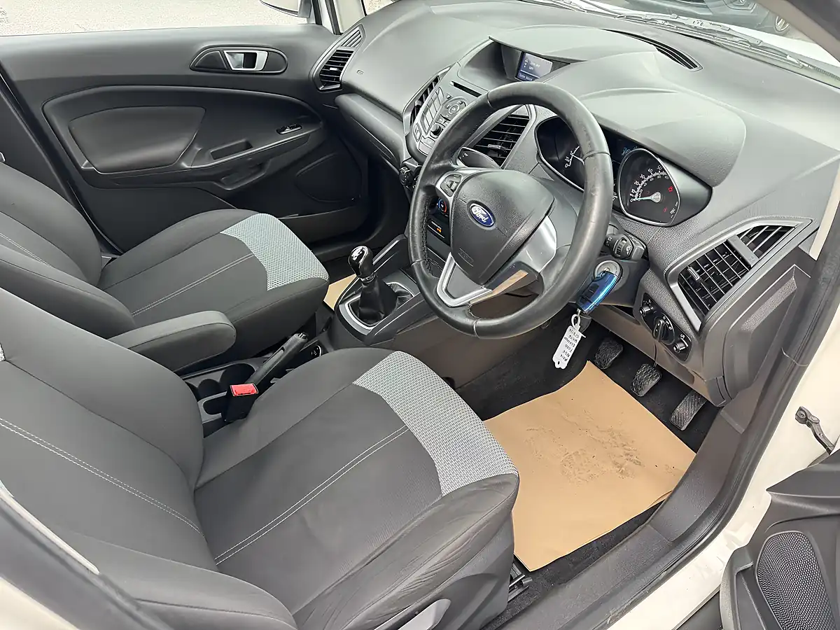 Used 2017 Ford Ecosport Zetec White - Interior and Exterior details 9