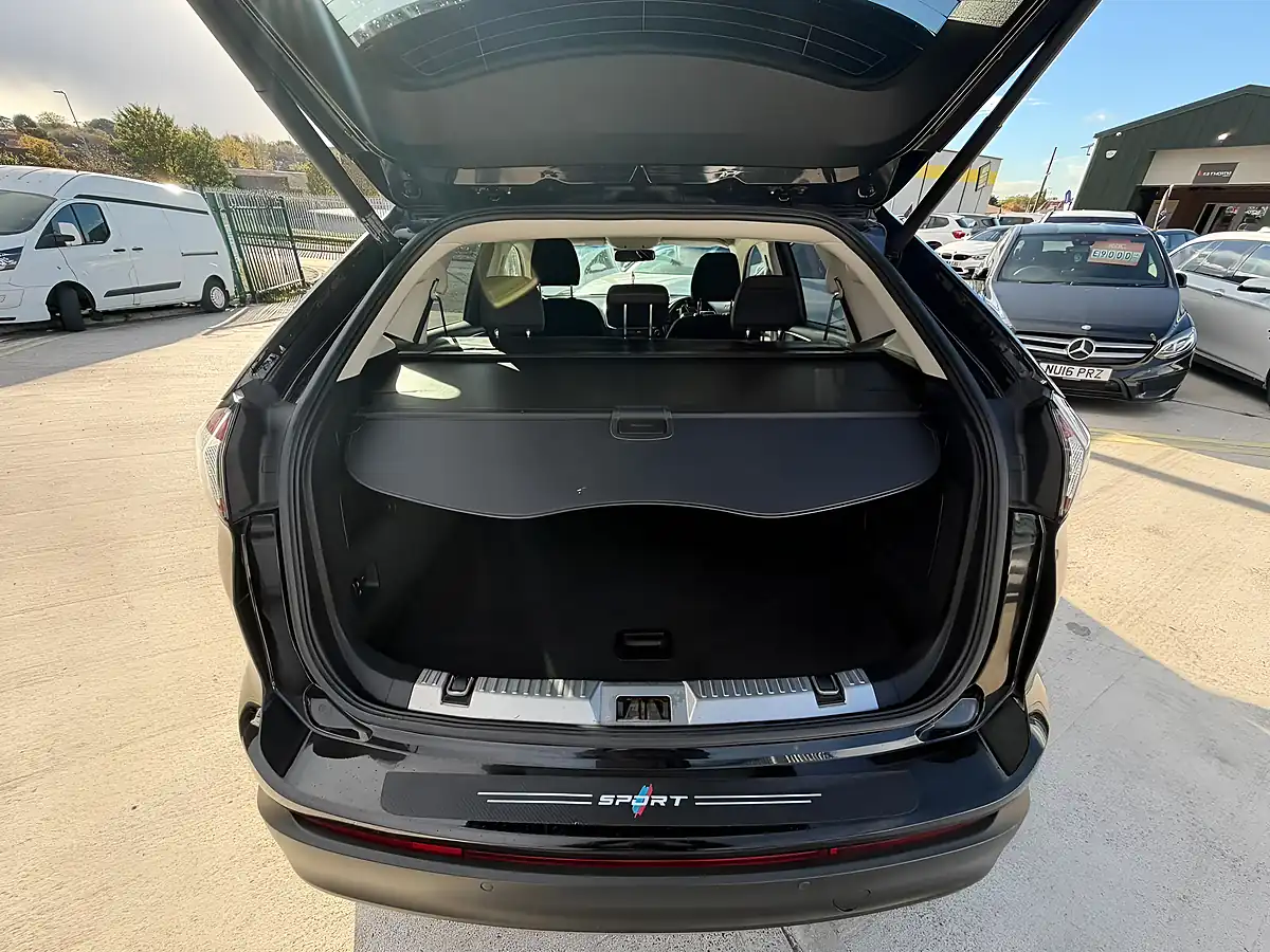 Used 2017 Ford Edge Titanium Black - Interior and Exterior details 18