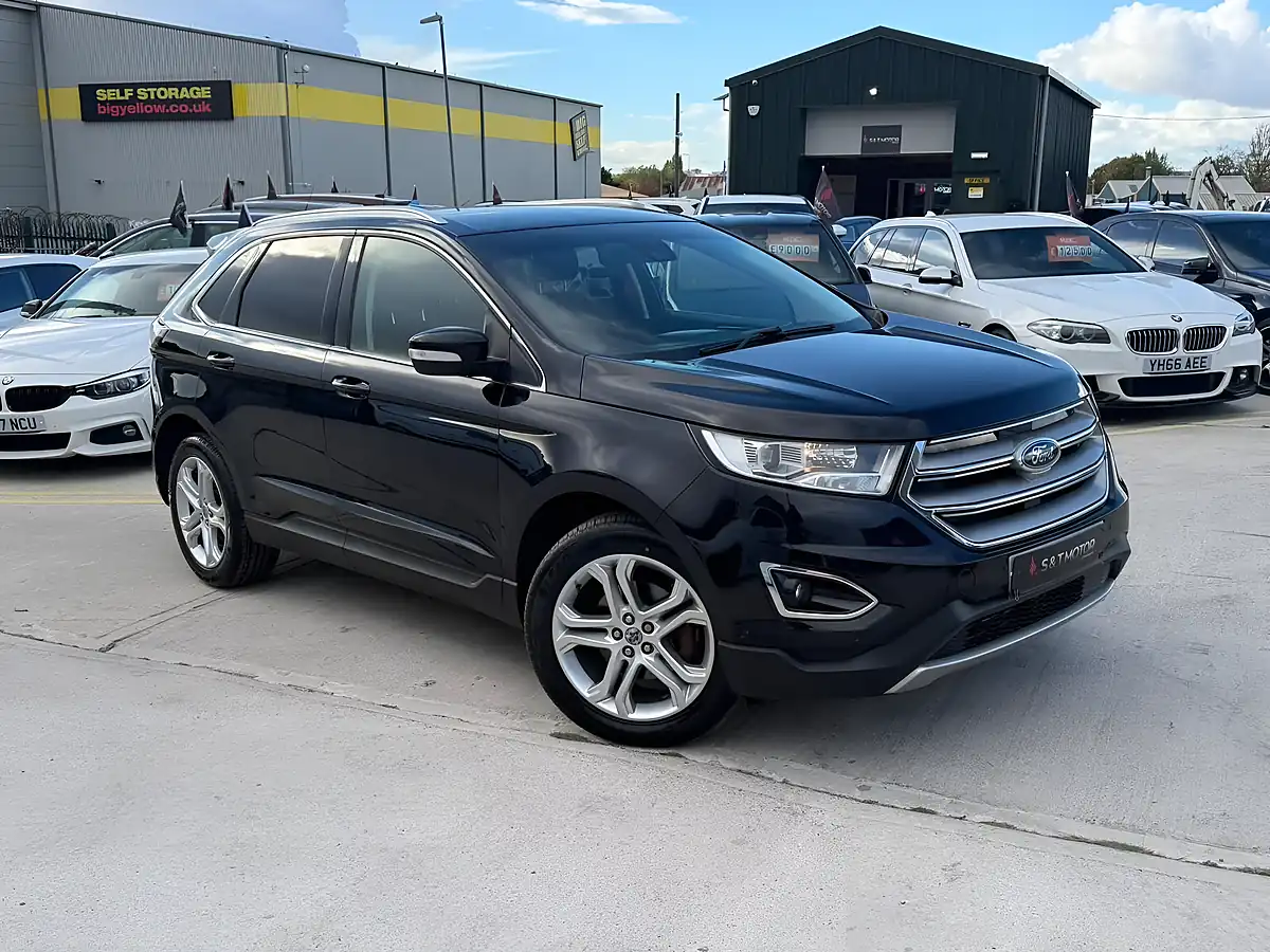 Used 2017 Ford Edge Titanium Black - Interior and Exterior details 2