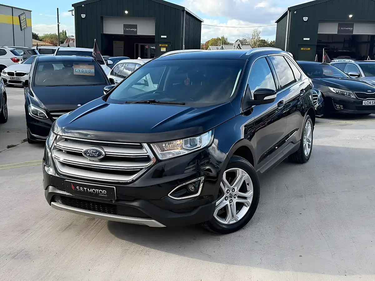 Used 2017 Ford Edge Titanium Black - Interior and Exterior details 4