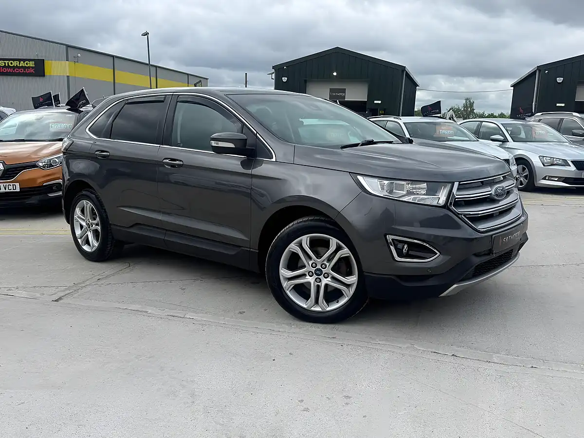 Used 2017 Ford Edge Titanium Grey - Interior and Exterior details 2