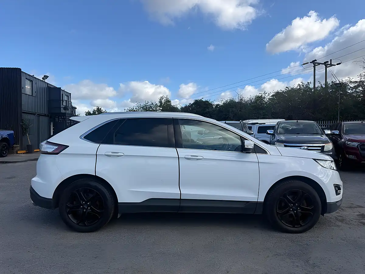 Used 2017 Ford Edge Titanium White - Interior and Exterior details 2