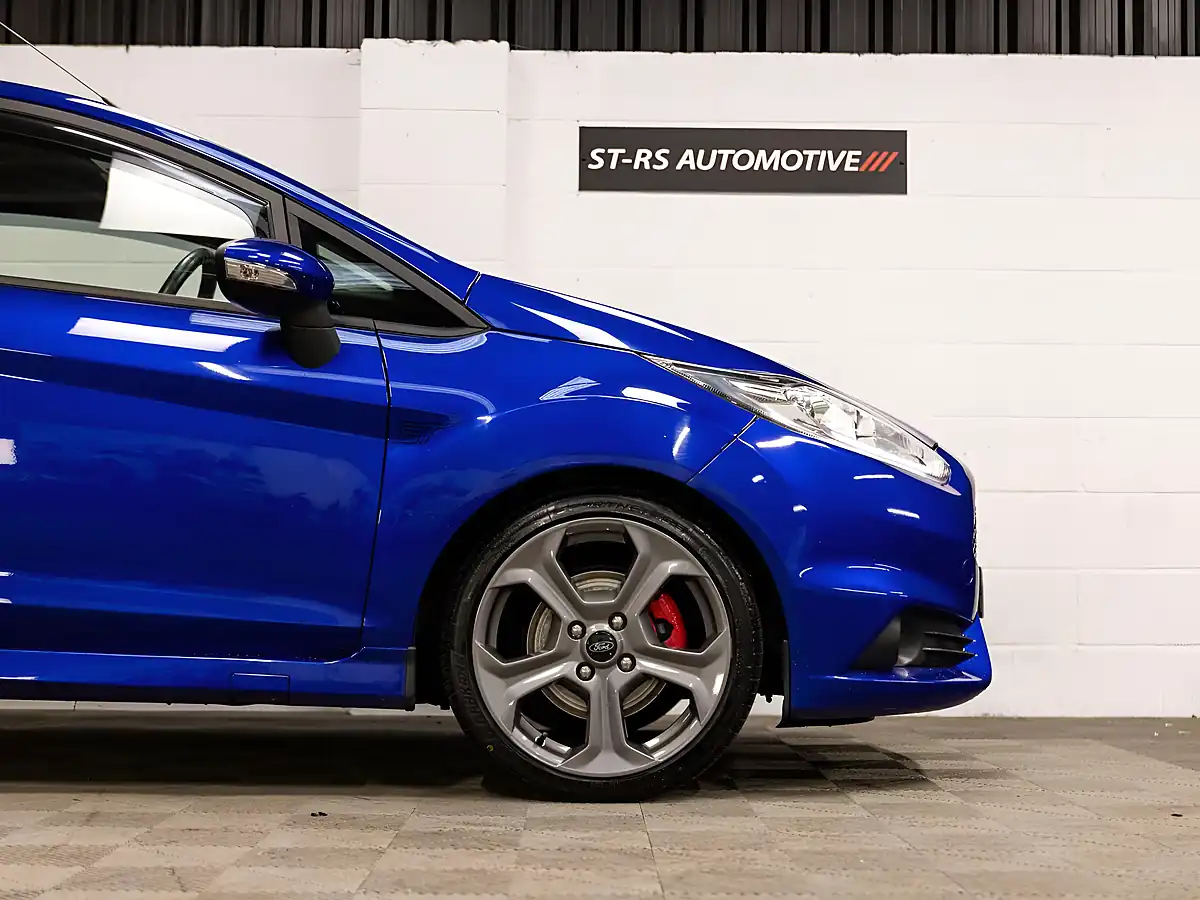 Used 2017 Ford Fiesta ST-2 Blue - Interior and Exterior details 18